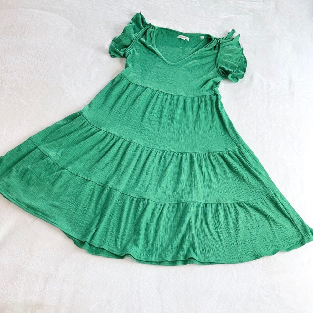 Max Studio London Tiered Dress Womens Small Green V-Neck Ruffle Sleeve Babydoll
